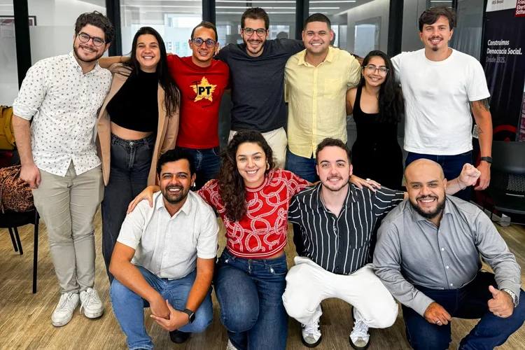 Jovens progressistas brasileiros lançam carta aberta pela democracia