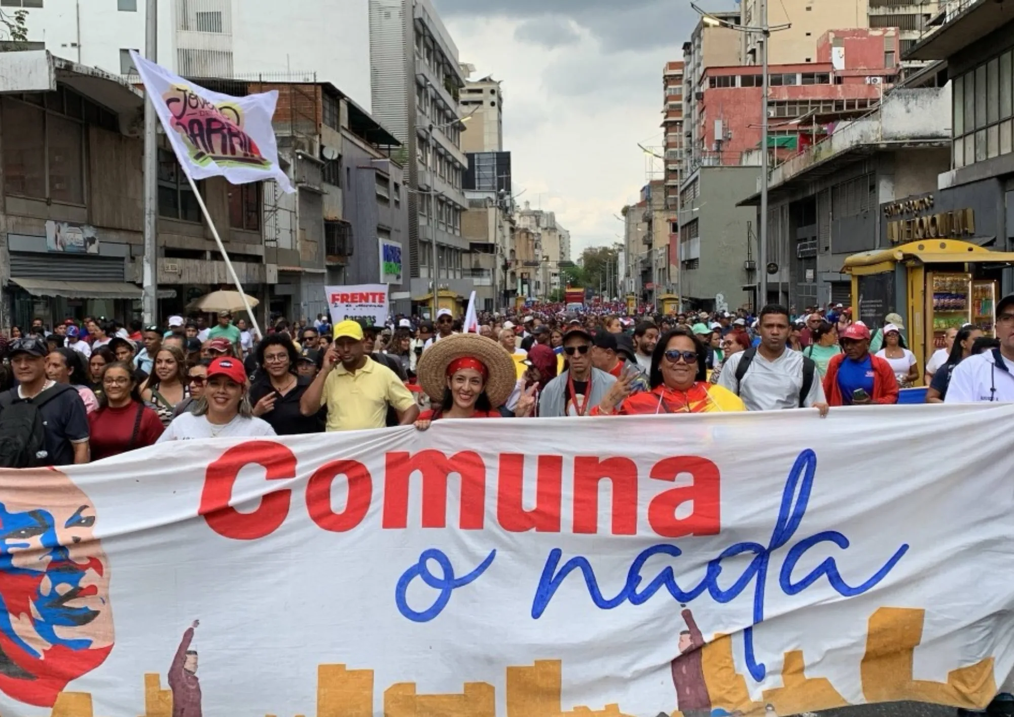 Comuneiro e comuneiras têm se mobilizado permanentemente para pedir pela liberdade do presidente Nicolás Maduro e da deputada nacional Cilia Flores, sequestrados pelos Estados Unidos.