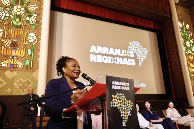 Ministra anuncia R$ 630 milhões para o cinema brasileiro; Pernambuco recebe R$ 24 milhões