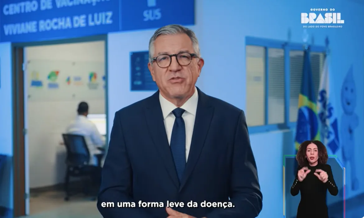 O ministro da Saúde, Alexandre Padilha, durante pronunciamento em rede nacional
