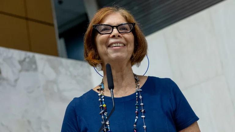 ‘Era muito difícil responder: sim, morreu’, diz filha de Rubens Paiva sobre assassinato do pai