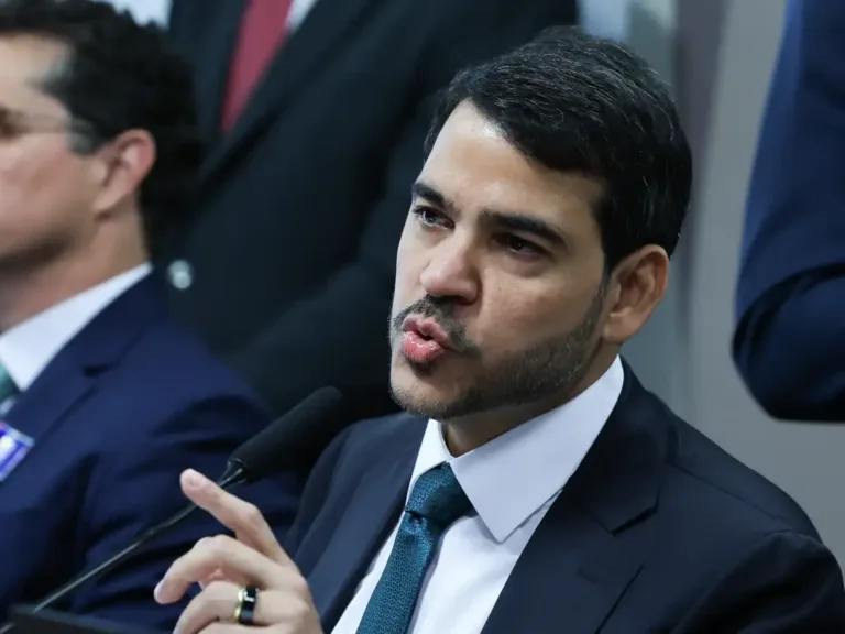 'Não é simples, mas Senado é soberano', diz Messias após rejeição