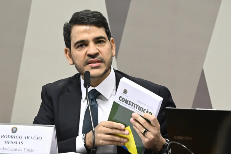 Foi uma pirraça que fragiliza o STF, diz advogado sobre rejeição de Messias pelo Senado