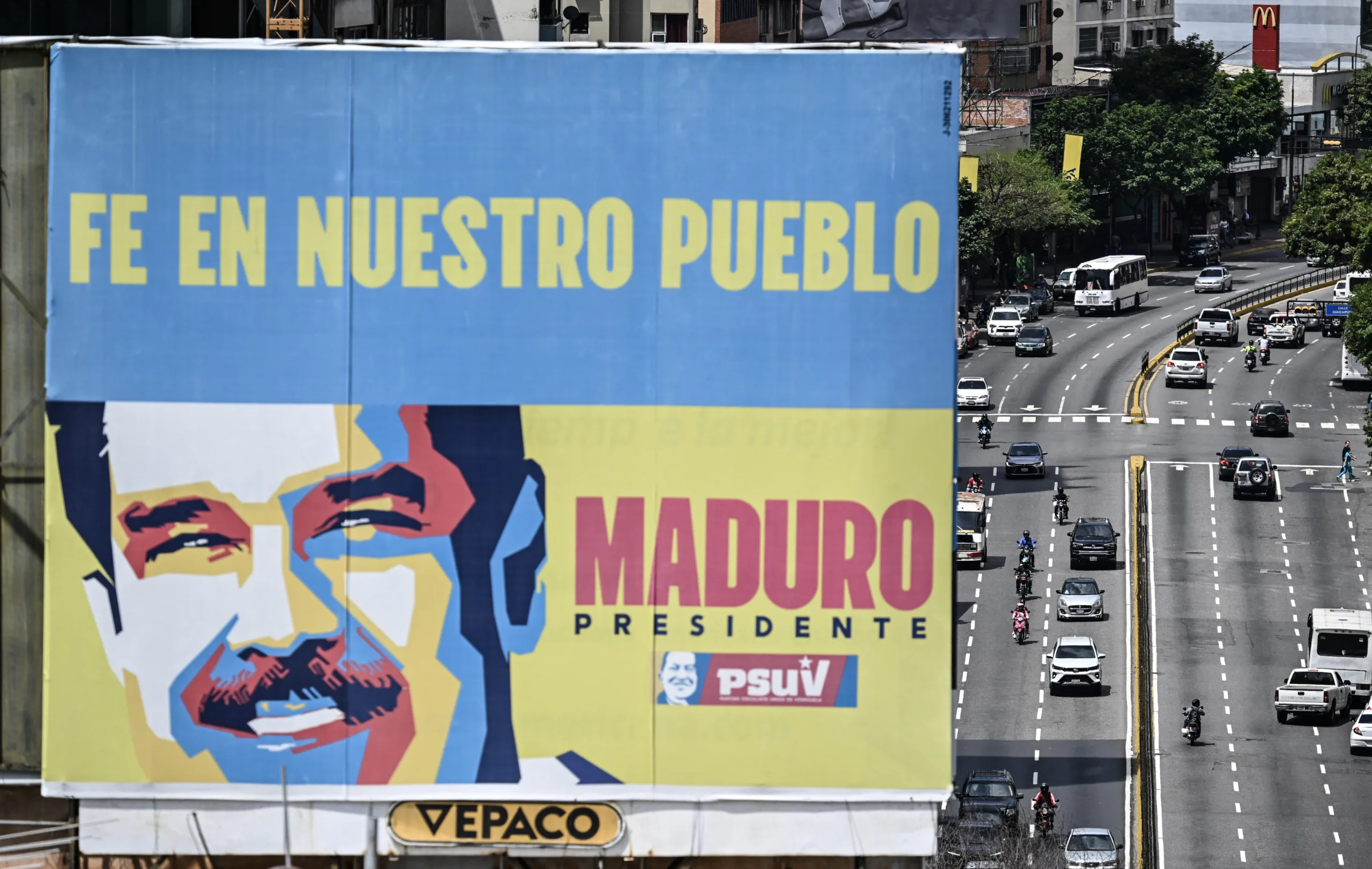 Nicolás Maduro e Cilia Flores são considerados pelo governo venezuelano, prisioneiros de guerra dos Estados Unidos.