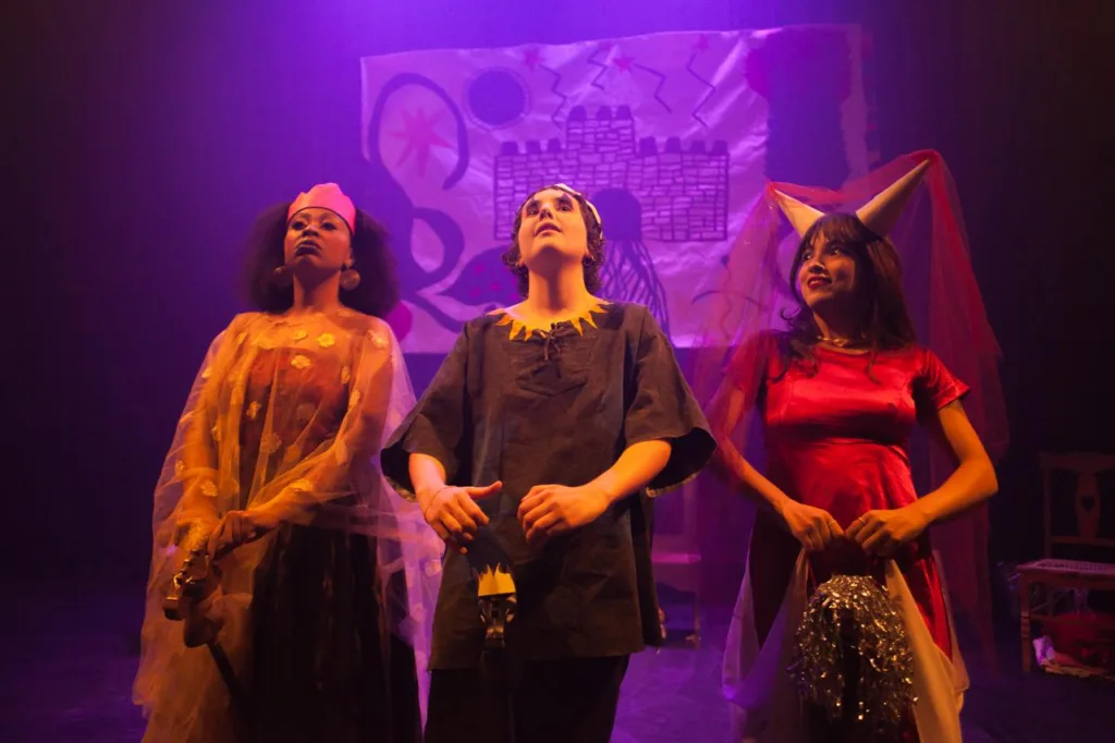 Festival em Samambaia destaca protagonismo feminino e diversidade cultural, com espetáculos, oficinas e shows gratuitos.