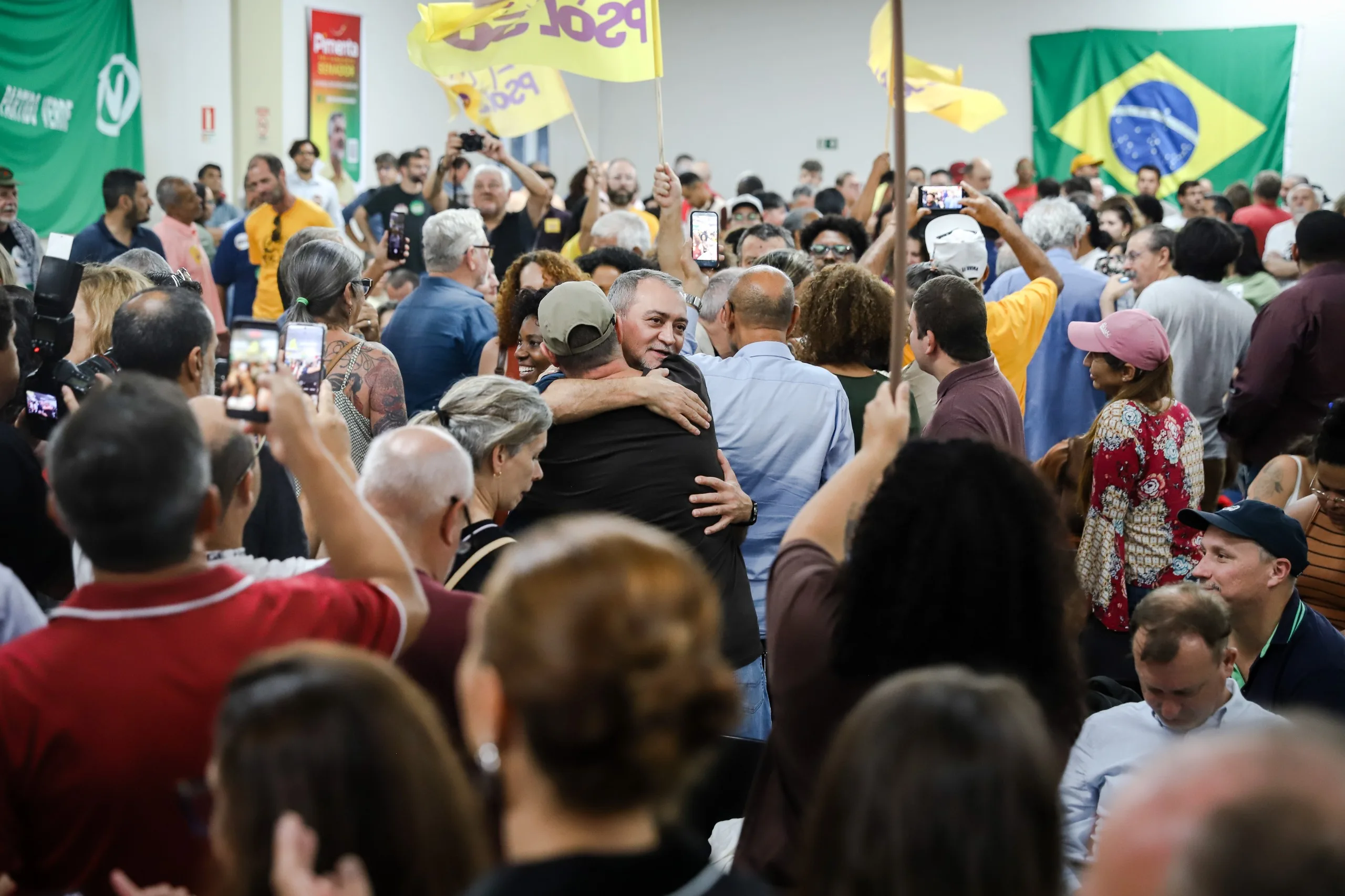 Lideranças da esquerda gaúcha demonstram apoio à candidatura de Edegar Pretto para o governo do estado