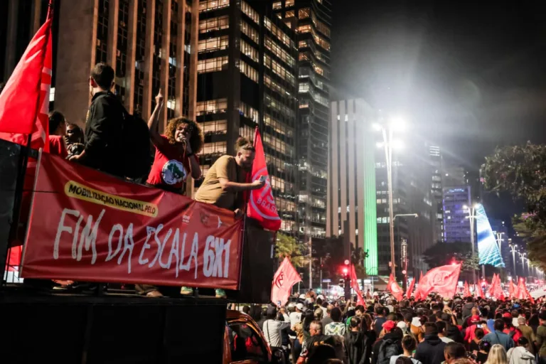 Fim da escala 6x1 revive disputa histórica: ‘A luta pelo tempo é central no capitalismo’