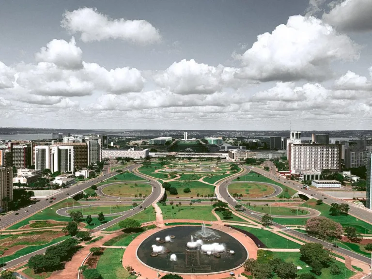 Brasília mantém vocação de acolher brasileiros em busca de recomeços 