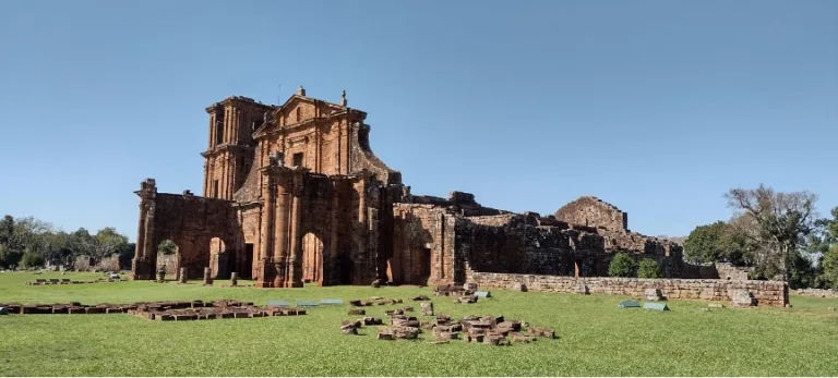 Missões guarani jesuíticas, 400 anos: Sepe Tiaraju, tierra o muerte