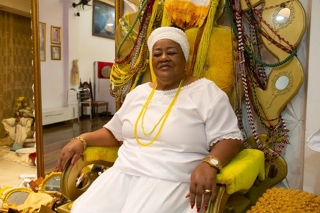 “Rio Grande tem uma história negra muito forte. Minha avó era negra mina, escravizada. Minha mãe nasceu nessa continuidade, e eu também nasci dentro da religião", expõe mãe Graça