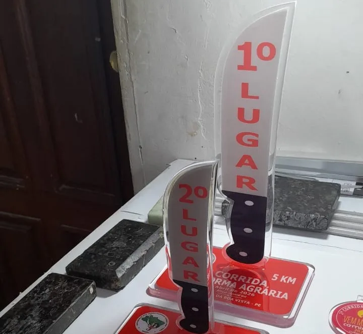 Troféus da 1ª Corrida da Reforma Agrária, a a ser realizada no Sertão de Pernambuco