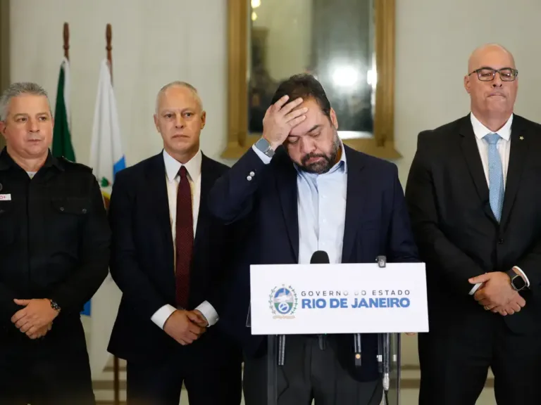 Sem base política, Castro criou esquemas de corrupção para se manter no poder, diz analista