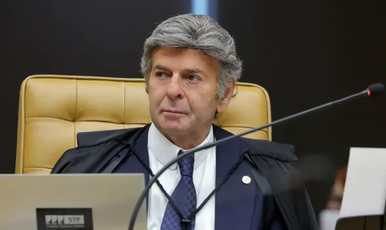 Fux segue Mendonça e manda suspender posts sobre Nossa Senhora Aparecida