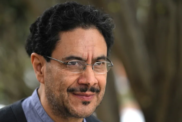 Petro denuncia plano de desinformação contra a candidatura de Iván Cepeda