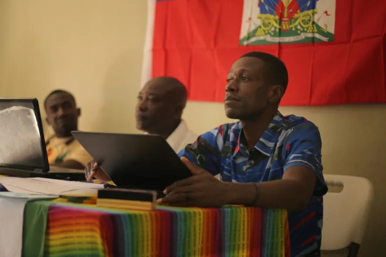 Jovens do Haiti celebram memória de Toussaint Louverture, líder da Revolução Haitiana