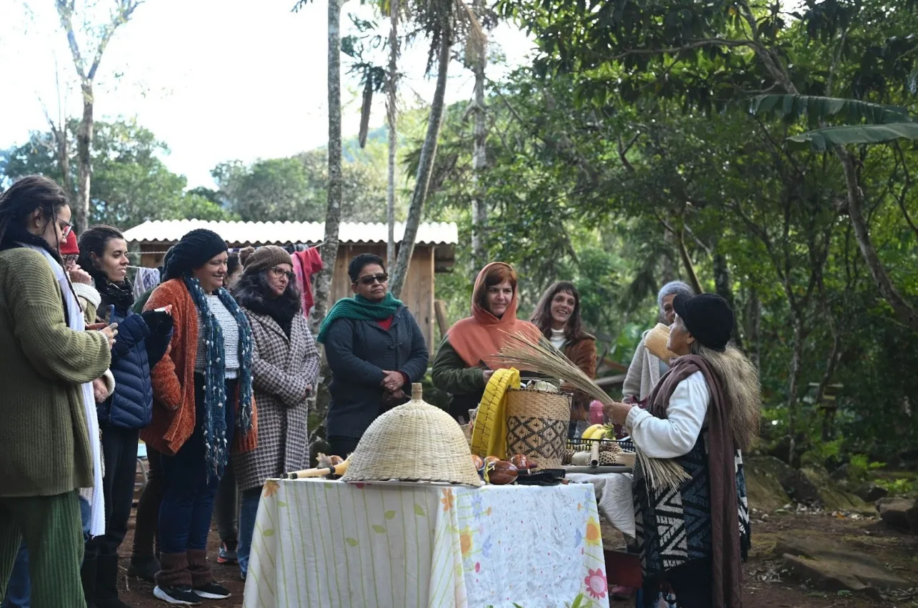 Lançamento marca conclusão do projeto Reverdecer, que promoveu vivências em diversos terrórios, como o encontro relizado na Tekoa Mbya Guarani Guyra Nhendu