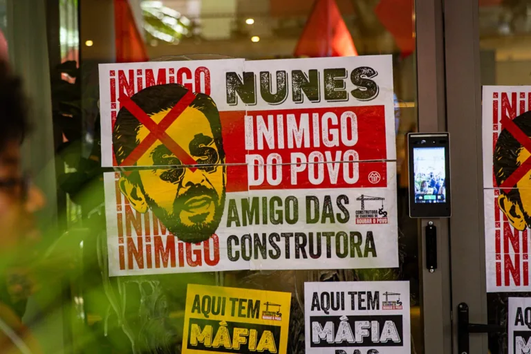 MTST faz protesto para denunciar uso irregular de incentivos para habitação popular em SP