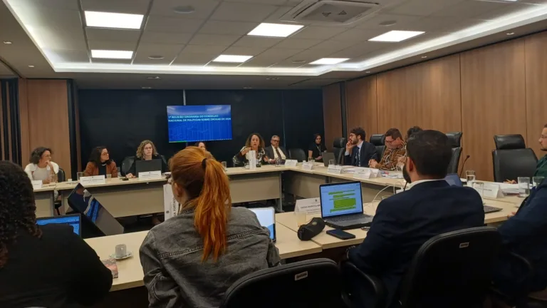 Organizações denunciam manobra para impedir debate sobre comunidades terapêuticas no Conad