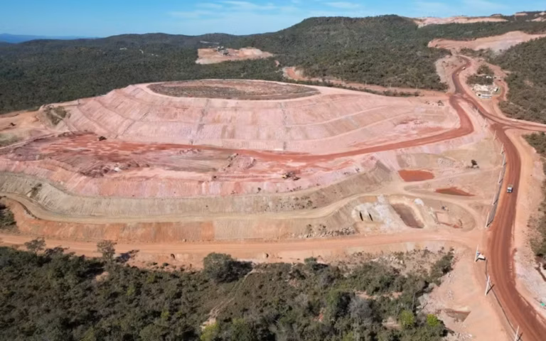 Venda de empresa brasileira de terras raras a americanos é 'afronta à nossa soberania'