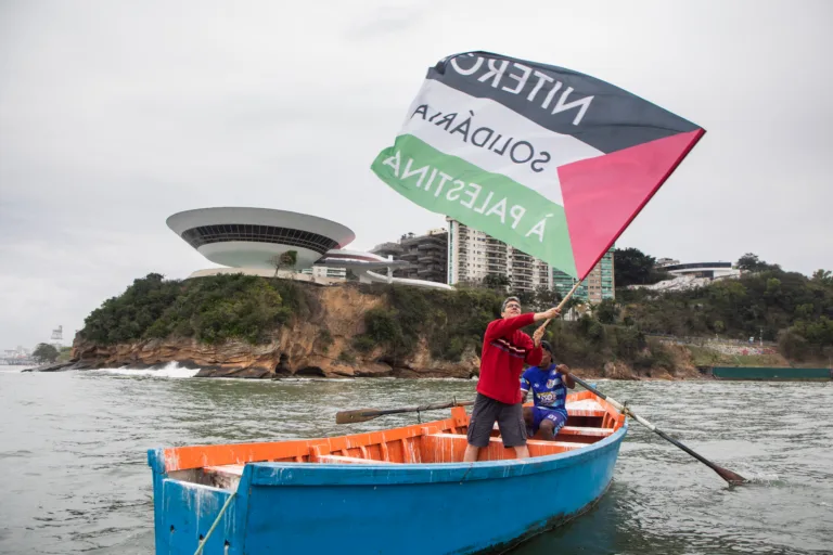 'Abordagem violenta e desproporcional', diz diretor do MAB sobre ação de Israel contra flotilha