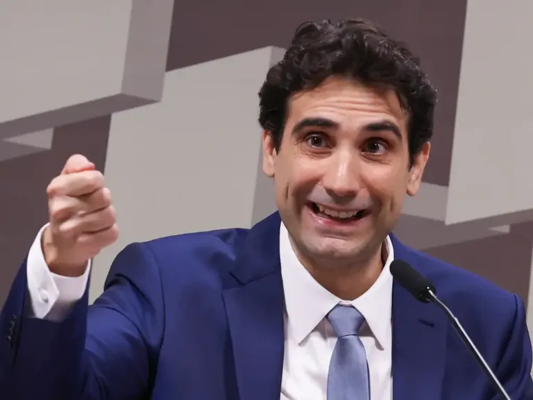 'BC resistiu à pressão política', diz Galípolo sobre tentativa de venda do Master ao BRB