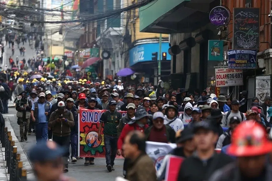 Manifestações e bloqueios em diversas regiões da Bolívia já duram 26 dias