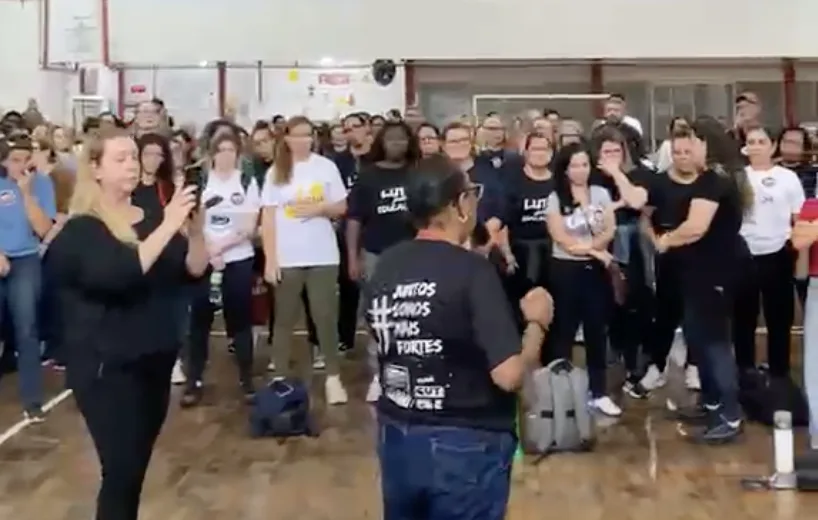 Professores da rede municipal de Canoas mantêm mobilização por reposição salarial e melhores condições de trabalho