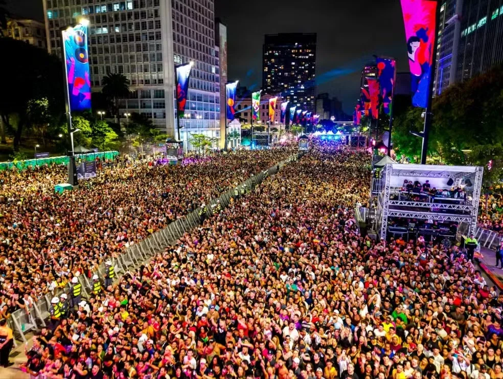 Show na Virada Cultural no centro de São Paulo