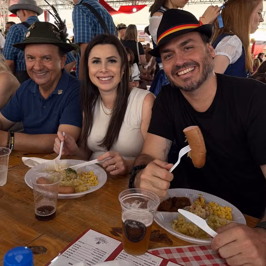 reprodução redes sociais carlos bolsonaro