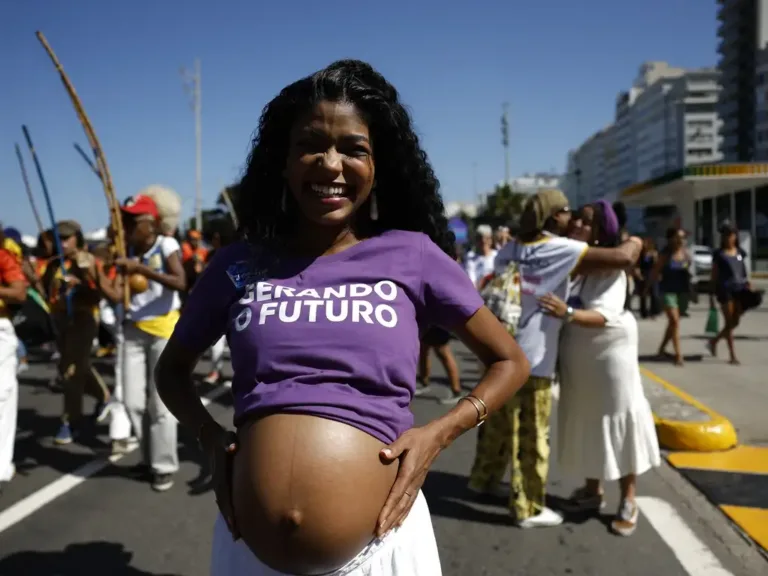XI Marcha das Mulheres Negras, em Copacabana, mobilização contra o racismo, por justiça e bem viver. Foto: Fernando Frazão/Agência Brasil