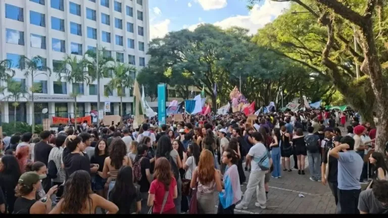 Fim de greve da USP sem resolução de problemas abre espaço para novos protestos, diz professor
