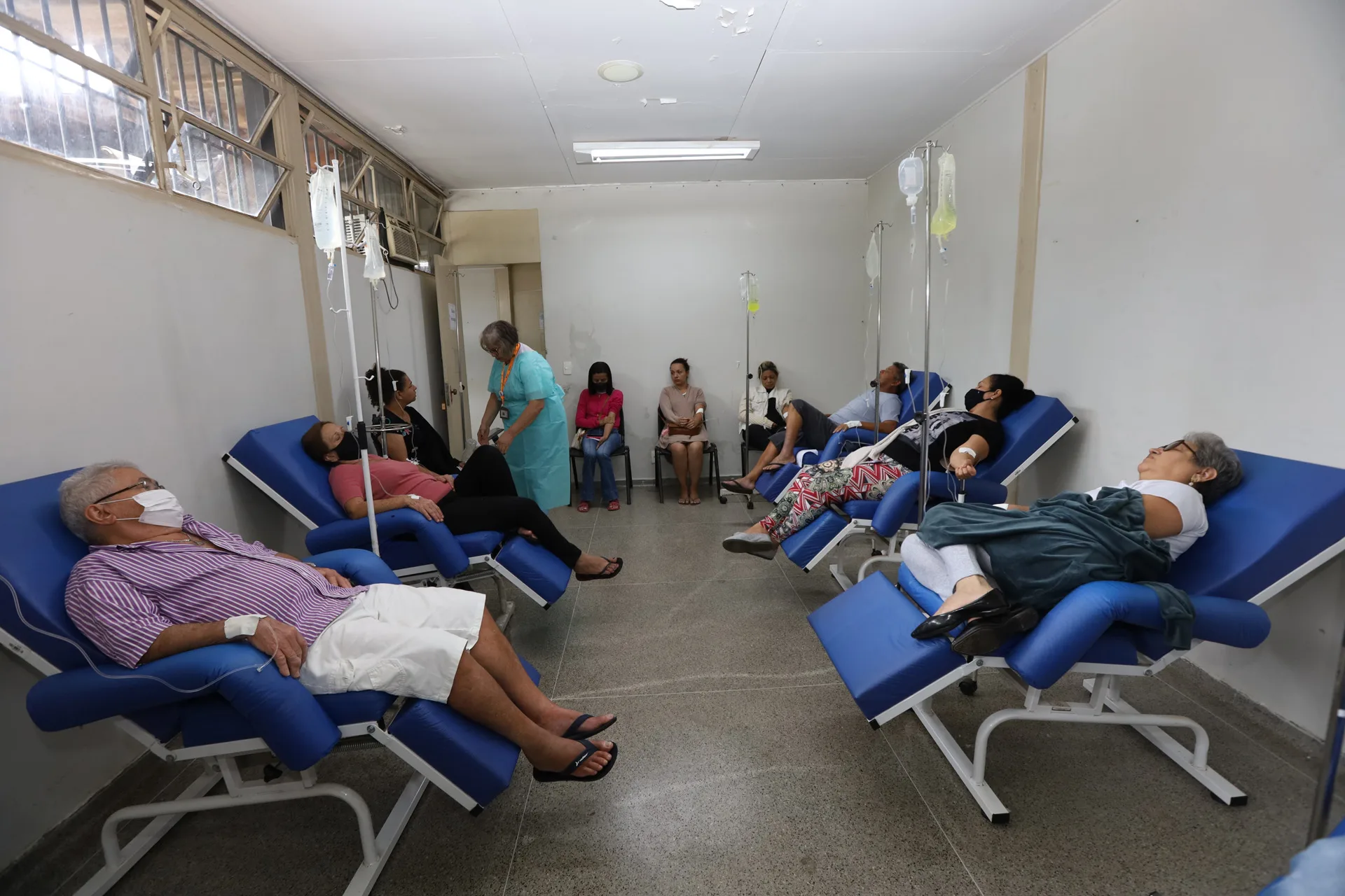 Órgão de controle questiona modelo adotado pela gestão distrital e pede análise urgente do TCDF.