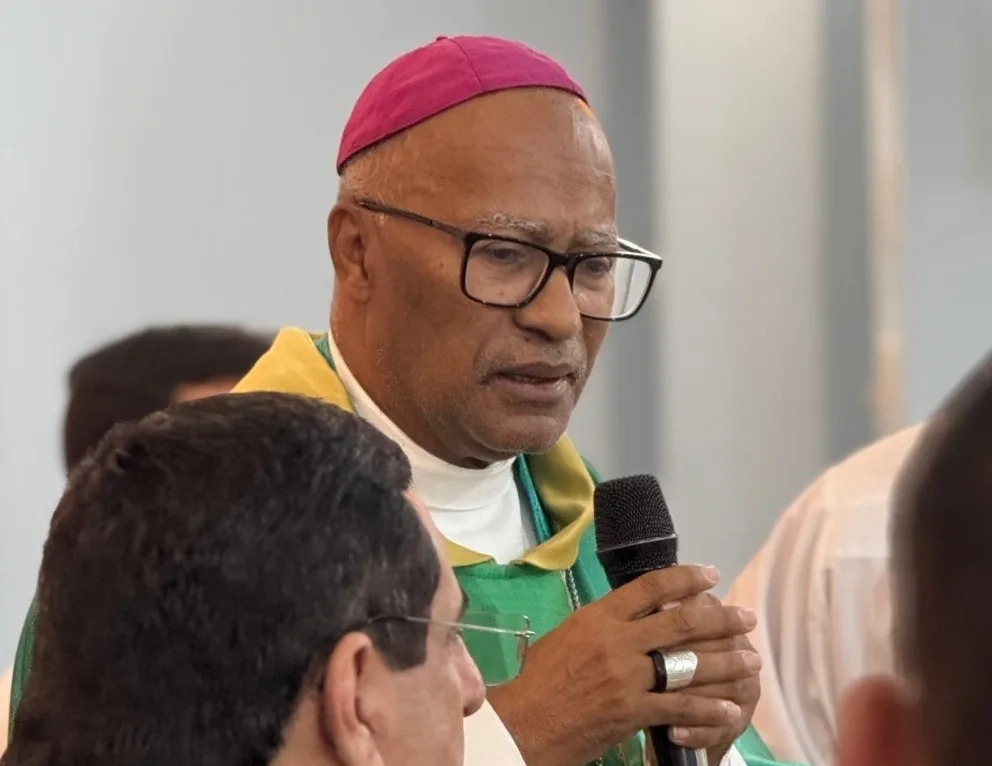 Filósofo, teólogo, mestre e doutor em dogmática, Dom Limacêdo foi bispo auxiliar da Arquidiocese de Olinda e Recife