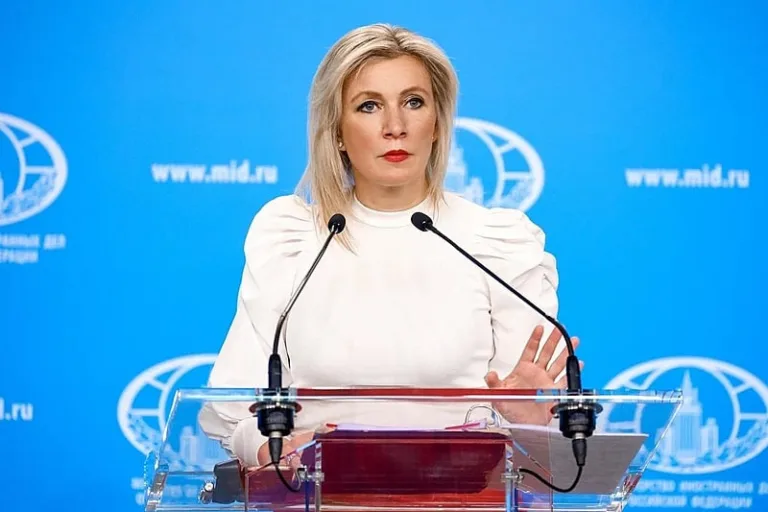 Rússia e Irã criticam 'duplo padrão' e hipocrisia da França diante de protestos estudantis