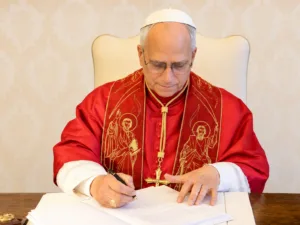 Primeira encíclica de Leão XIV retoma a reflexão sobre justiça social e a necessidade de retomar a cultura da paz