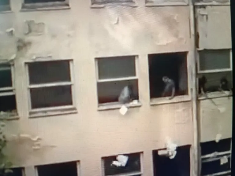 Documentos históricos jogados do antigo IML no RJ estão sob custódia da Polícia Federal