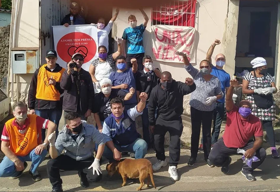 No período da pandemia, Ronaldo contribuiu com a organização comunitária na periferia de Porto Alegre