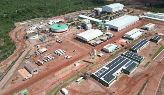 Imagem aérea mostra a planta da mineradora Serra Verde