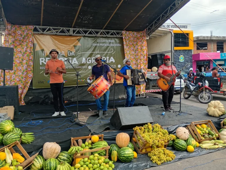 MST realiza Feira da Reforma Agrária em Santa Maria da Boa Vista, no Sertão pernambucano
