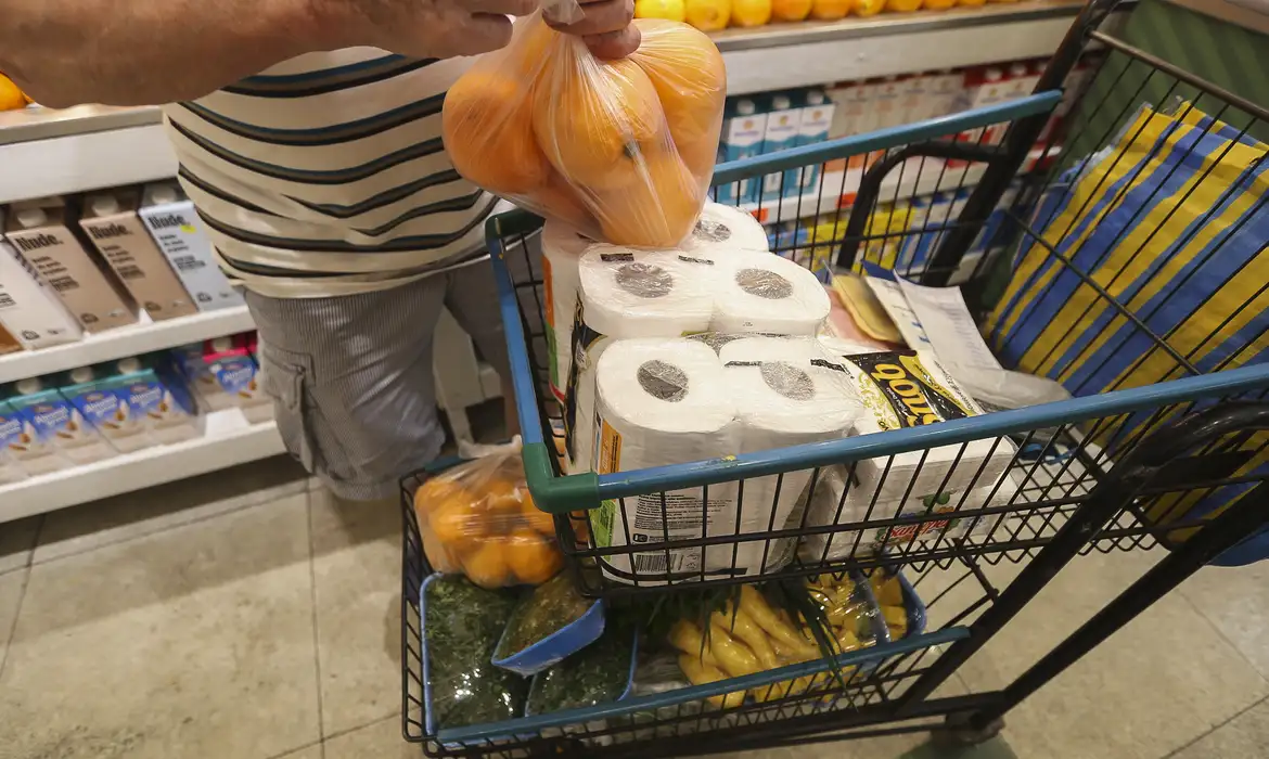 Preço dos alimentos pressionou inflação de abril