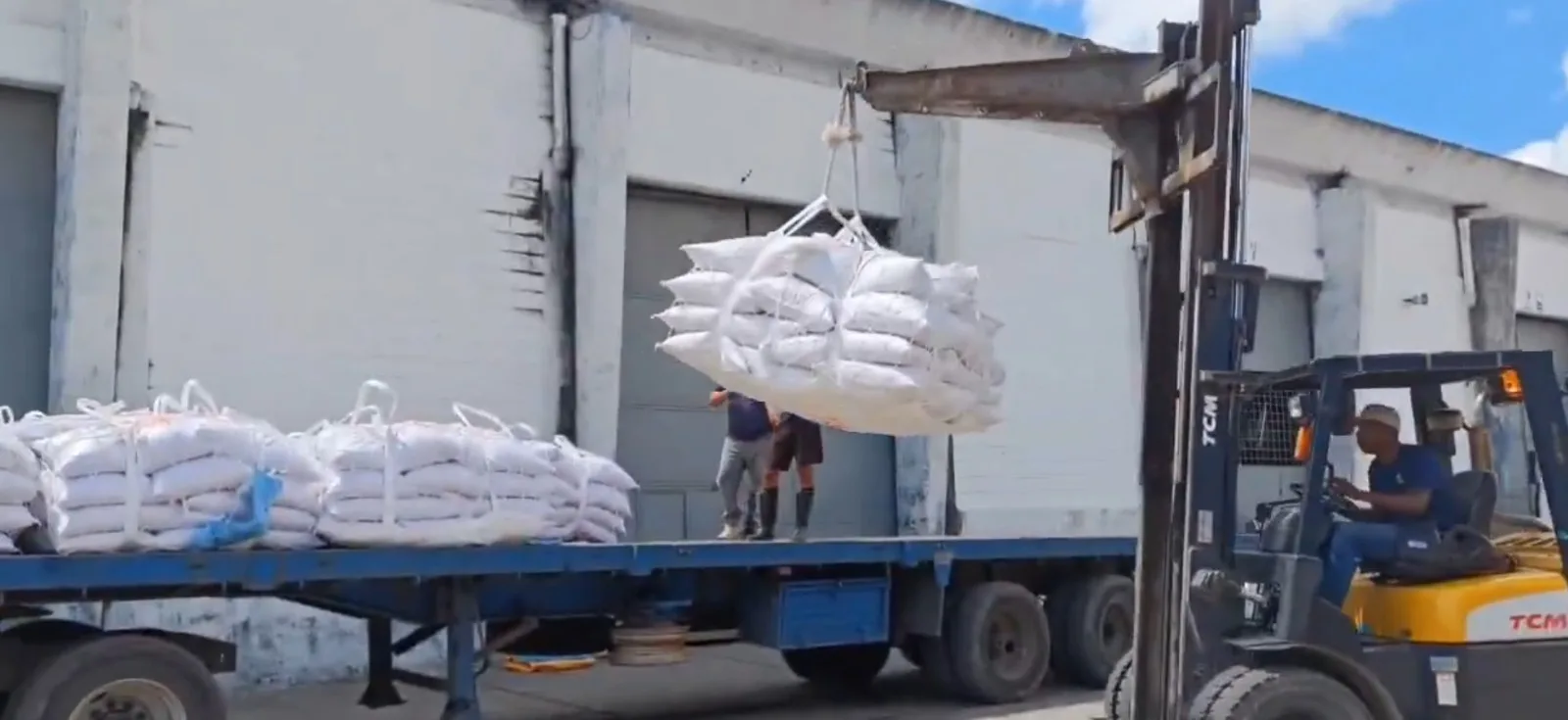 Quinze mil toneladas de arroz foram doadas pela China
