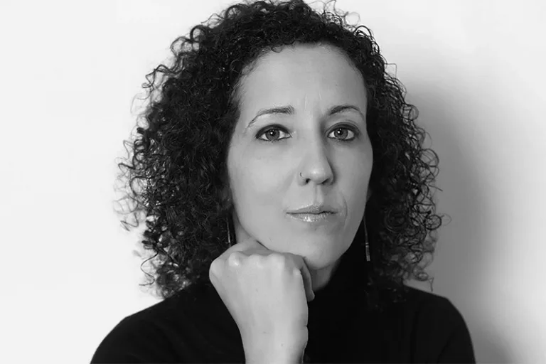 Letícia Cesarino é professora da UFSC