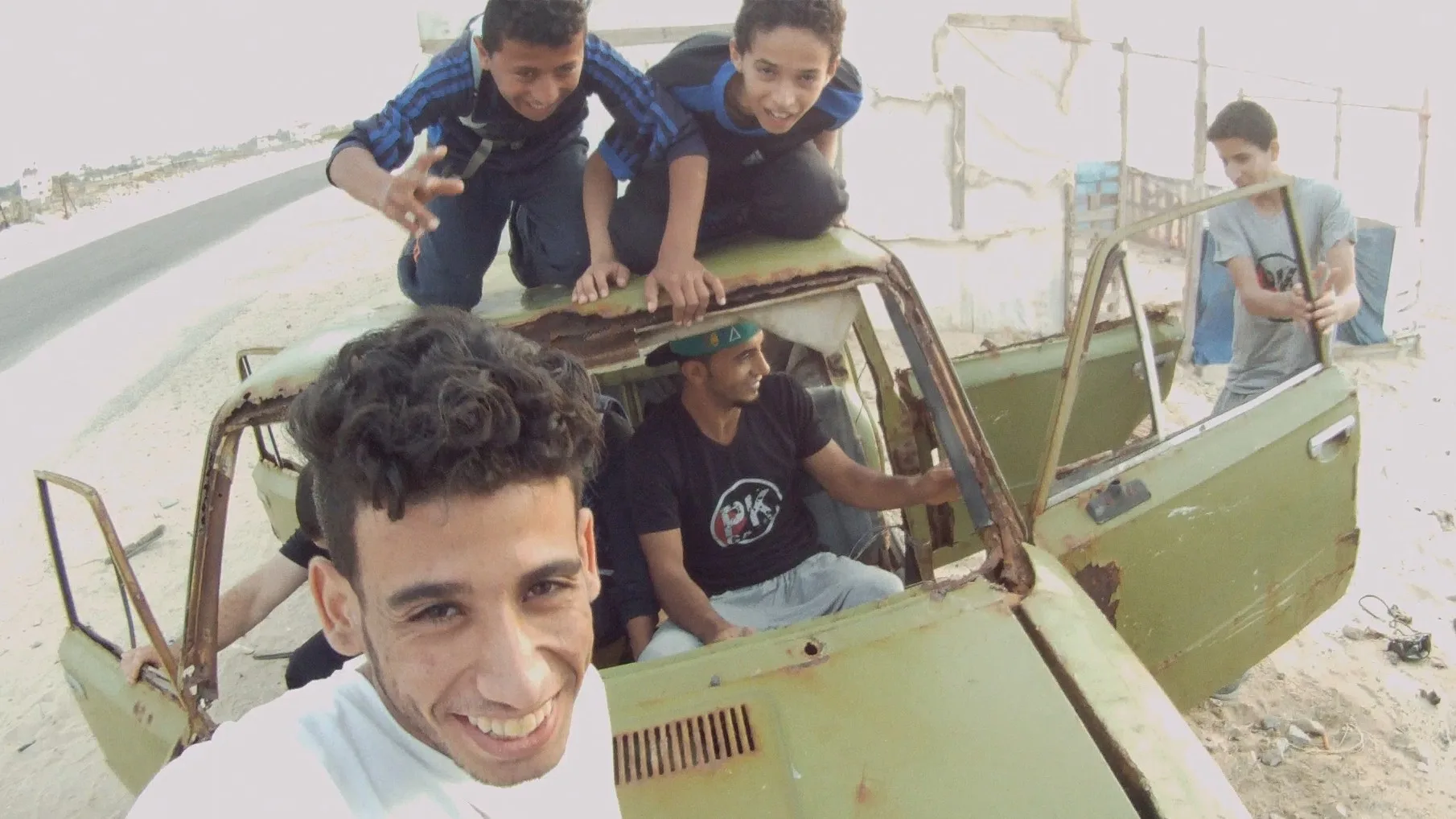 Cena do filme 'Yala Parkour', que fala sobre a juventude em Gaza.