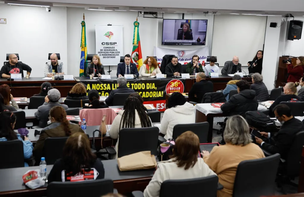Audi&ecirc;ncia p&uacute;blica da Comiss&atilde;o de Seguran&ccedil;a, Servi&ccedil;os P&uacute;blicos e Moderniza&ccedil;&atilde;o da Assembleia Legislativa sobre a PPP