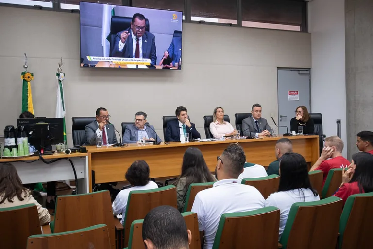 DF: Debate sobre orçamento de 2027 expõe preocupações com impactos da crise do BRB