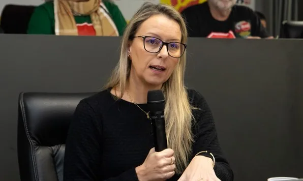 Em entrevista ao Brasil de Fato RS, a economista Anelise Manganelli, do Departamento Intersindical de Estatística e Estudos Socioeconômicos (Dieese), explica as inconsistências técnicas e econômico-financeiras utilizadas para tentar justificar a implementação das PPPs