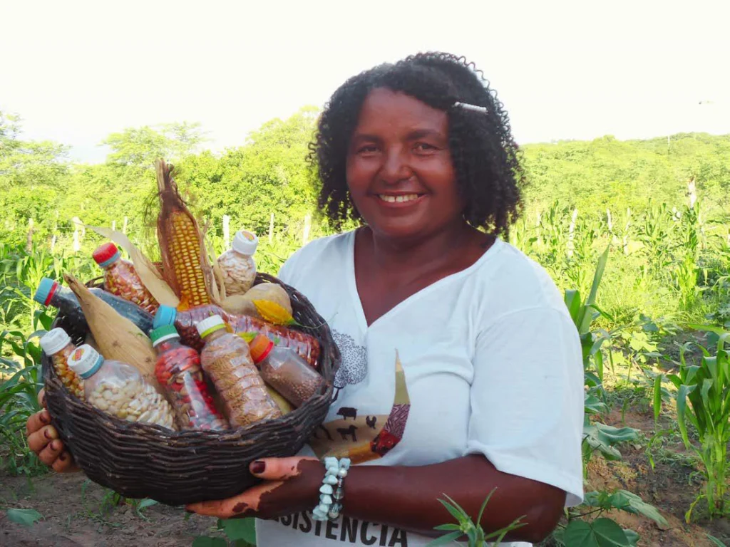 Dona Francisca é agricultora, benzedeira e defensora da natureza residente em Piranhas (AL)