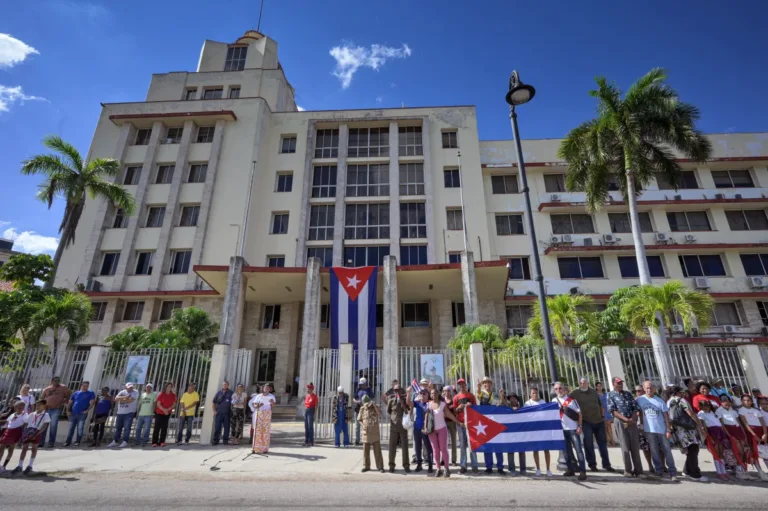 Cuba responde a sanções dos EUA e defende o papel da Gaesa na economia nacional