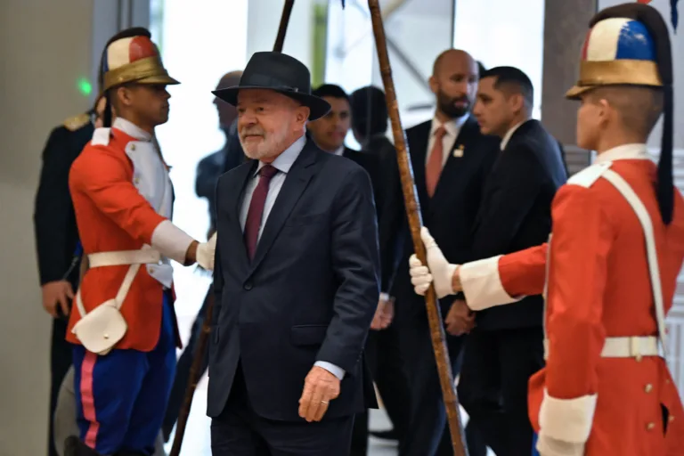 Lula dá recado a Trump, defende soberania da América Latina e incentiva acordo com a China