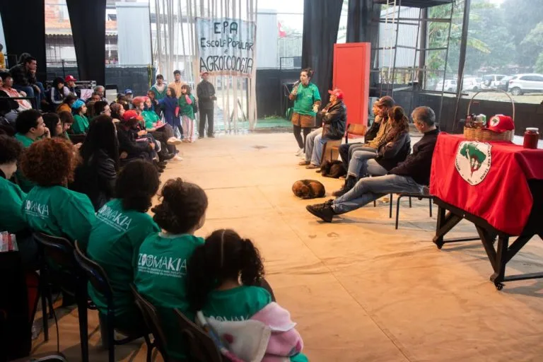 Assembleia de Base contra o Incinerador Comuna da Terra Irma Alberta. Foto: MST em SP
